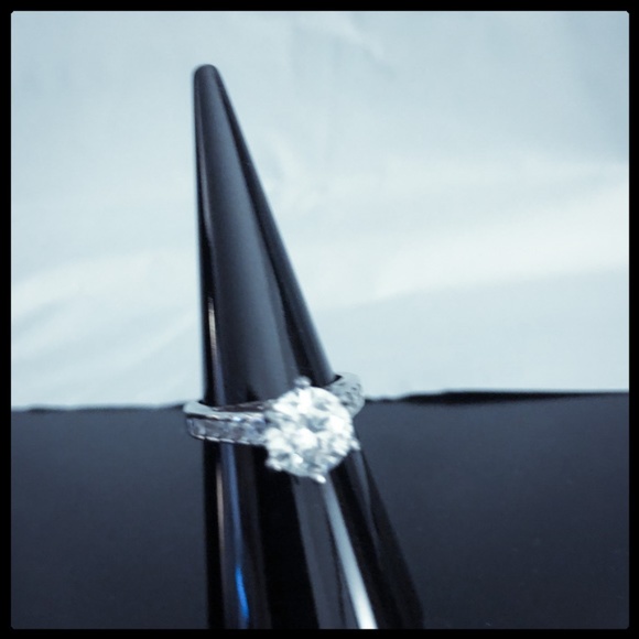 unknown Jewelry - Cubic Zirconia Ring in Sterling Silver